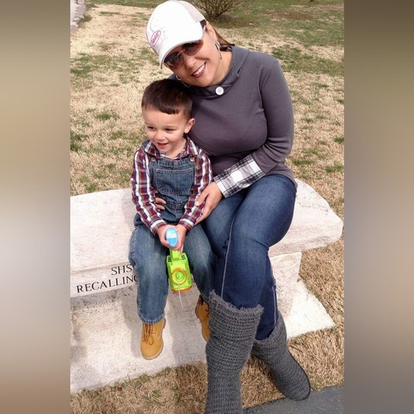 Meet your Posher, Yvonne - Picture 2 of 10